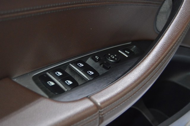Кнопки переднего левого стекло подъёмника 61316832729 BMW