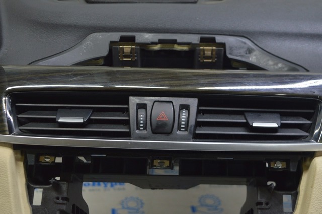 Аварийная кнопка 61319389075 BMW