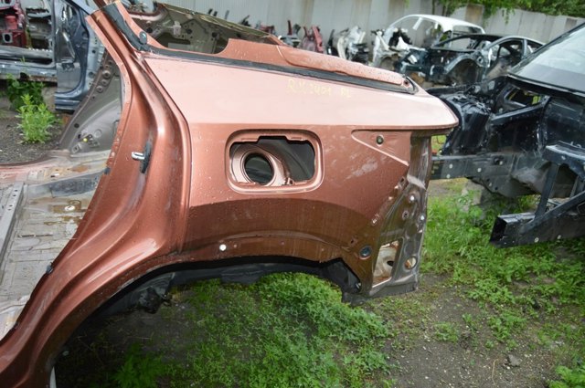 Боковая часть задняя левая 616020E150 TOYOTA