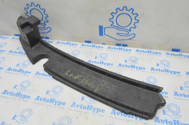 Энергопоглотитель переднего бампера 620905SA0A NISSAN
