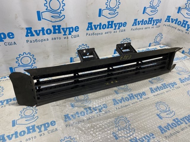 Воздуховоды системы охлаждения двигателя 623309HS0A NISSAN