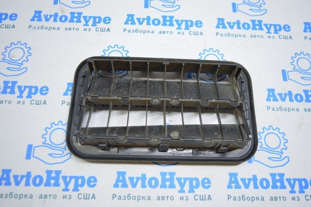 Люк заднего крыла 62940AA030 TOYOTA
