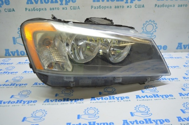 Вставка фары правой 63117222026 BMW