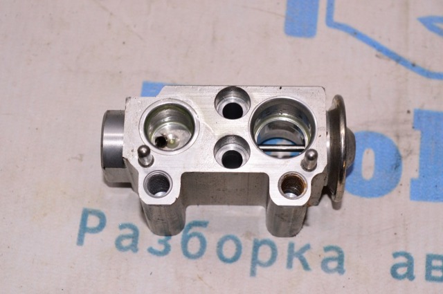 Клапан TRV, кондиционера 64119226078 BMW