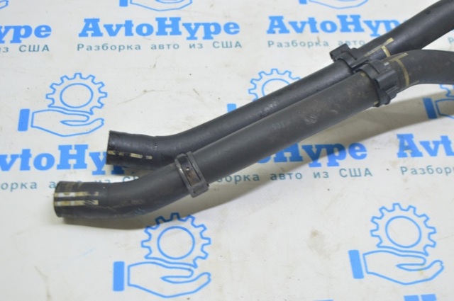 BMW 64219208169 Патрубок радиатора печки в наличии Украина