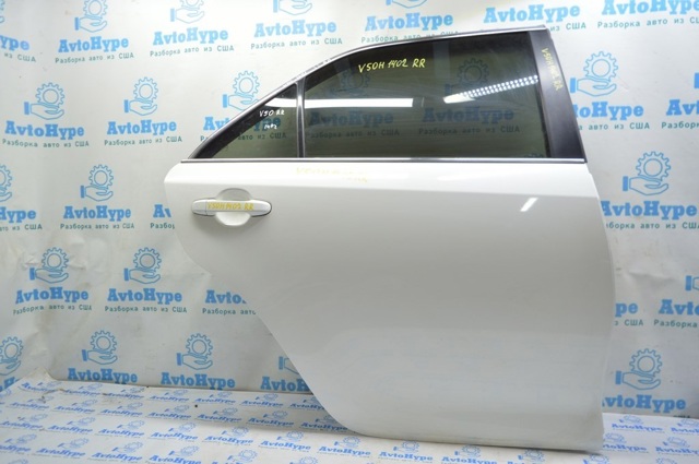 Дверь задняя в сборе 6700306150 TOYOTA