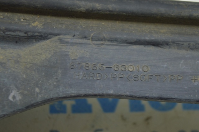 TOYOTA 6786533010 Уплотнитель двери передней правой (на двери) в наличии Николаев