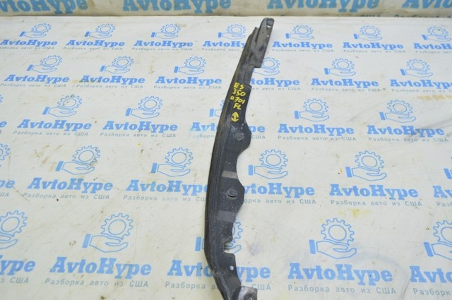 6786633010 Toyota