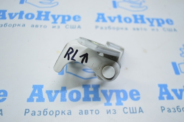 Петля задней двери, левой 67950TA0H11ZZ HONDA