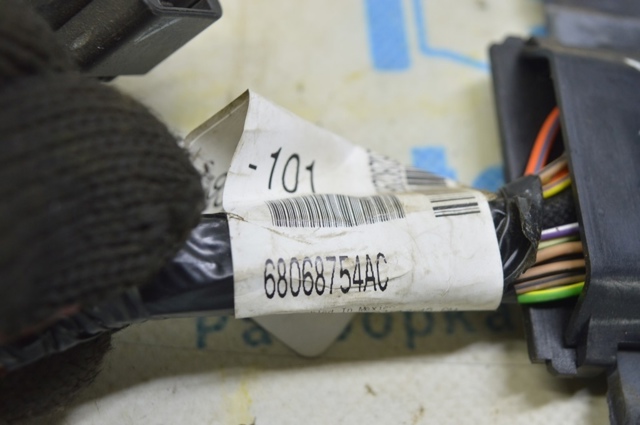 68068754AC CHRYSLER купить в Запорожье