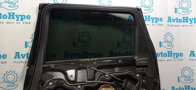 68104622AC Стекло двери задней правой купить Сумы
