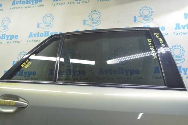 Окно надставки двери задней 6812348110 TOYOTA