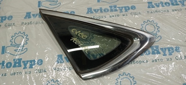 Задняя форточка левая 68145493AB CHRYSLER