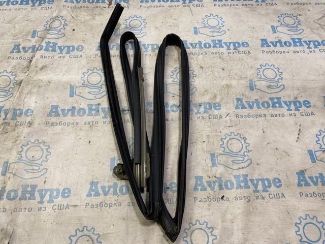 TOYOTA 681510E051 в наличии Черновцы