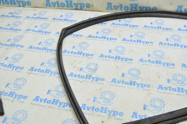 TOYOTA 6815133090 в наличии Черкассы
