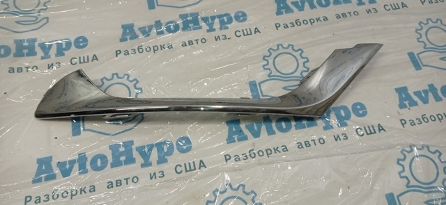 Молдинг решетки бампера переднего правый 68203034AB CHRYSLER