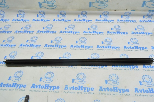 CHRYSLER 68242112AA в наличии Черновцы