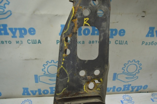 68243736AF CHRYSLER Рамка радиатора купить в Ужгород