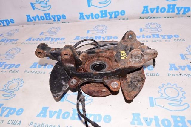 CHRYSLER 68246619AA Цапфа задняя правая в наличии Ровно