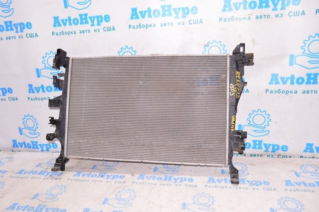 Радиатор водяной 68260449AA CHRYSLER