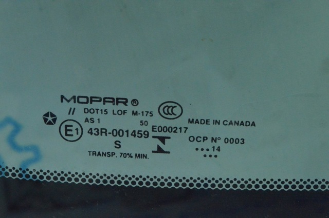 CHRYSLER 68272870AC Стекло лобовое  в наличии Кривой Рог
