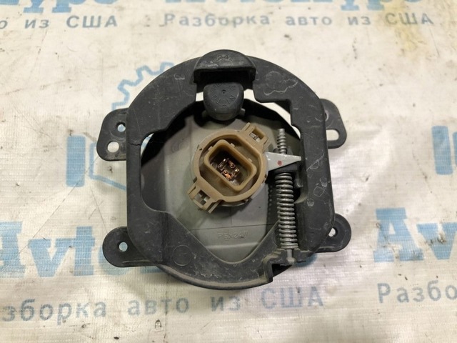 CHRYSLER 68353533AA Фара противотуманная левая/правая в наличии Каменское