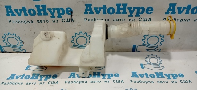 CHRYSLER 68367208AA Бачок омывателя стекла в наличии Черновцы