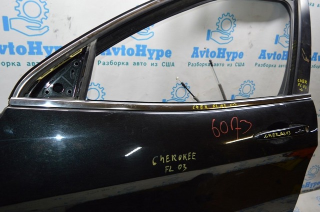 CHRYSLER 68442225AA Уплотнитель стекла двери передней левой внешний (планка) в наличии Чернигов