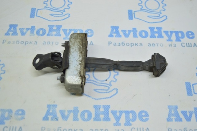 TOYOTA 6863053030 Ограничитель открывания двери задний правый в наличии Харьков
