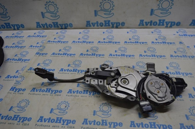 Актуатор замка ляды 6891048010 TOYOTA