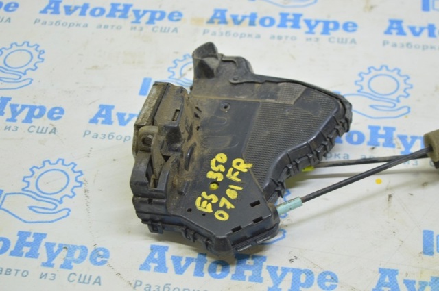 TOYOTA 6903006200 Замок передней правой двери в наличии Украина