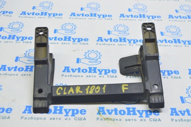 Кронштейн решетки радиатора 71150TRTA00 HONDA
