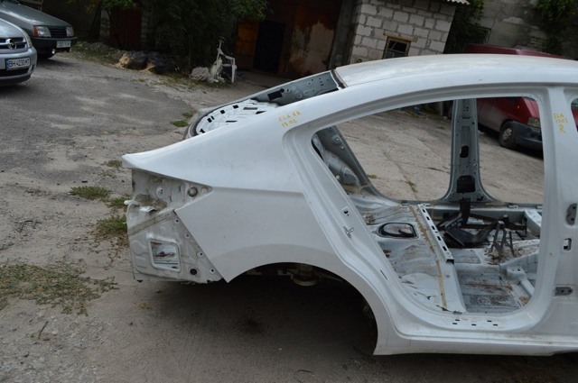 Боковая часть задняя правая 71504F3C00 HYUNDAI