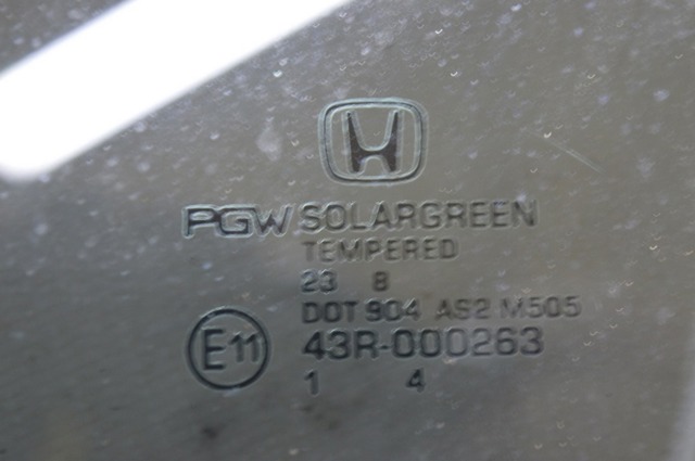 Стекло передней двери, левой 73350TVAA01 HONDA