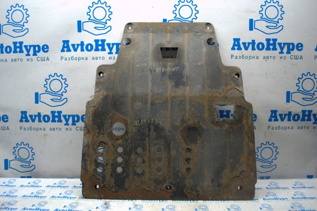 Щит предохранительный 758305DD0A NISSAN
