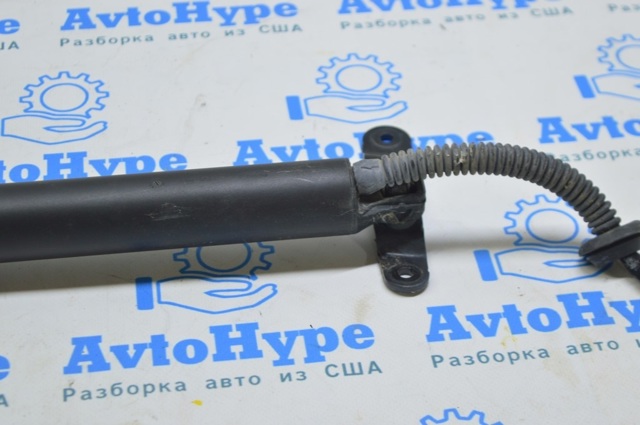 VAG 760827851 Амортизатор багажника в наличии Киев
