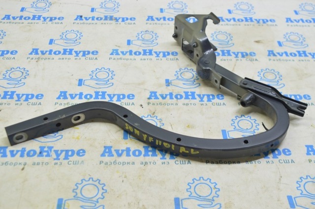 Крепление крышки багажника 792103Q000 HYUNDAI