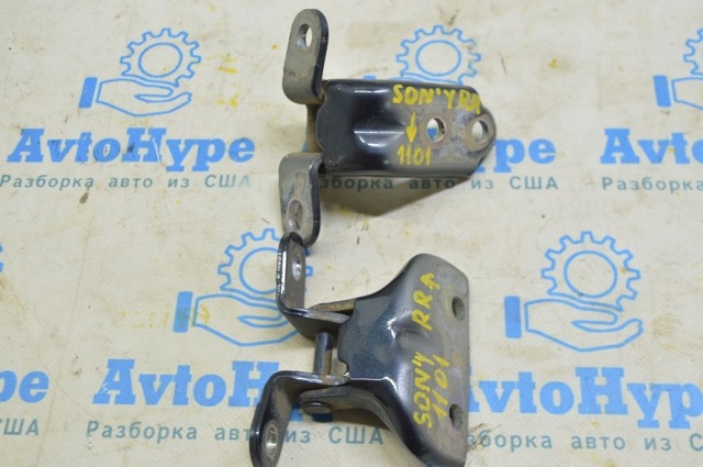 HYUNDAI 794203K000 Петля двери задней правой в наличии Черкассы