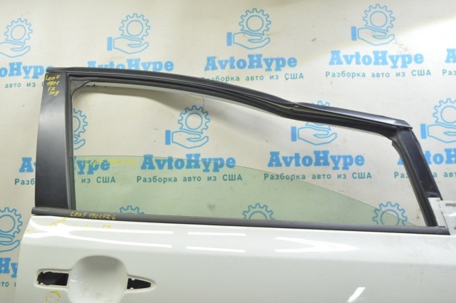 Стекло передней правой двери 803005SF0A NISSAN