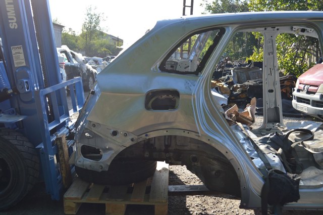 Крыло правое заднее 80A809838ASTL VAG