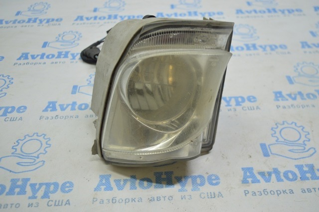 Противотуманка правая 8121153290 TOYOTA