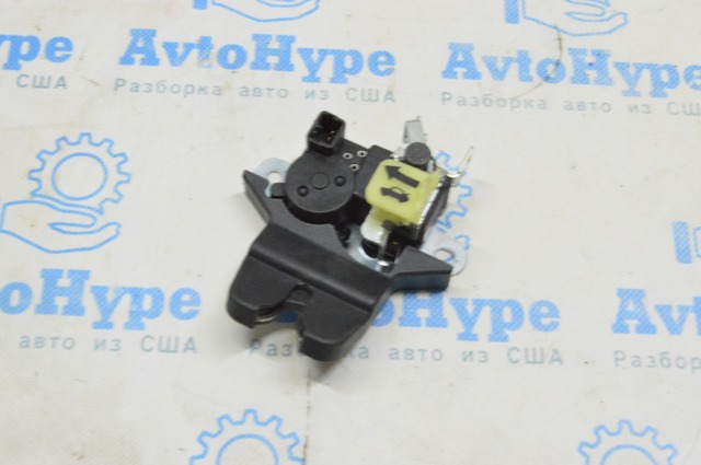 Замок крышки багажника 812302T001 HYUNDAI