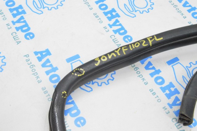 HYUNDAI 821103S000RY Уплотнитель двери передней левой (на кузове) в наличии Полтава