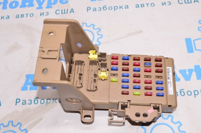 82201FJ110 Блок предохранителей купить Винница