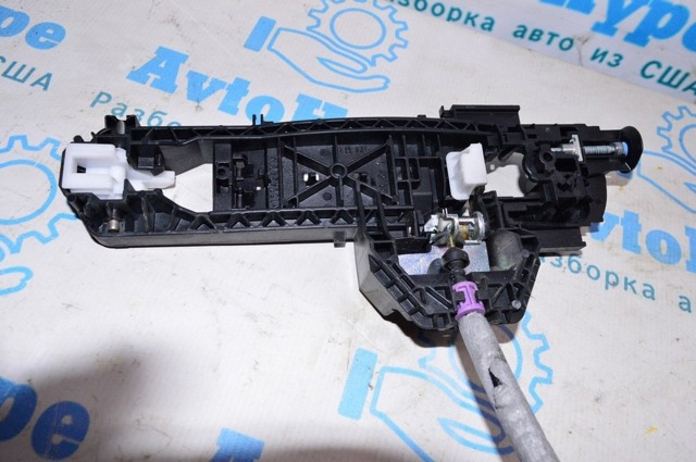 826105DM1A NISSAN Держатель наружной ручки двери задней правой купить в Харьков