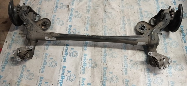 Крабобалка задней подвески 84068613 GM