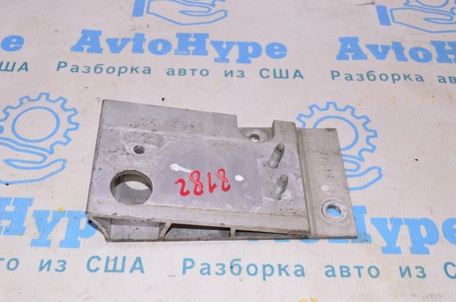 Кронштейн усилителя заднего бампера 852113JA0A NISSAN