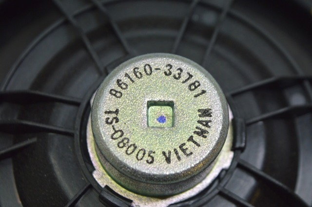 8616006450 TOYOTA Динамик задней двери купить в Украина