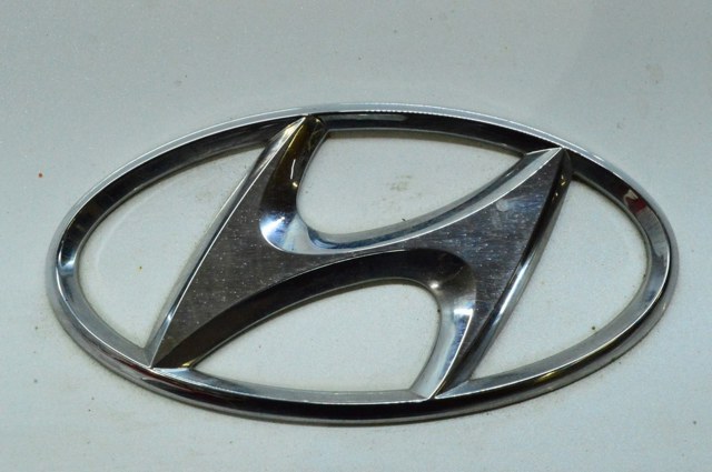 HYUNDAI 86321F2000 Эмблема крышки багажника в наличии Черкассы