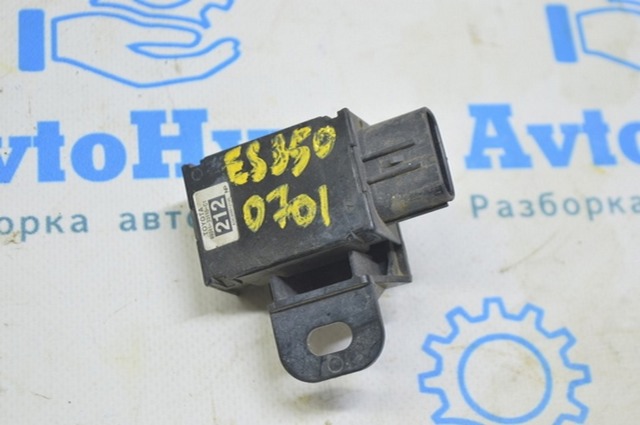 8934133110C1 TOYOTA Датчик сигнализации парковки (парктроник) задний купить в Тернополь